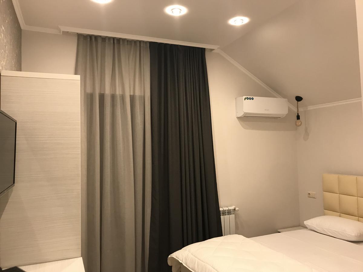Villa Mariana Батумі Екстер'єр фото
